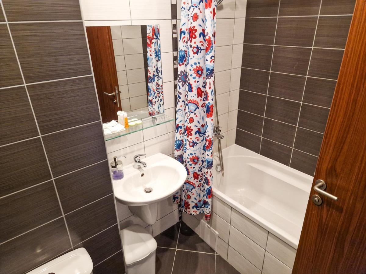 בורובץ Sunny Apartment C25 מראה חיצוני תמונה