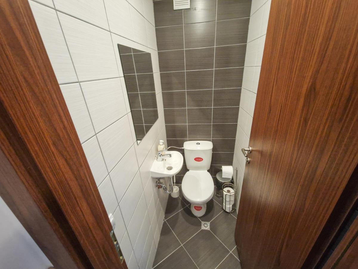 בורובץ Sunny Apartment C25 מראה חיצוני תמונה